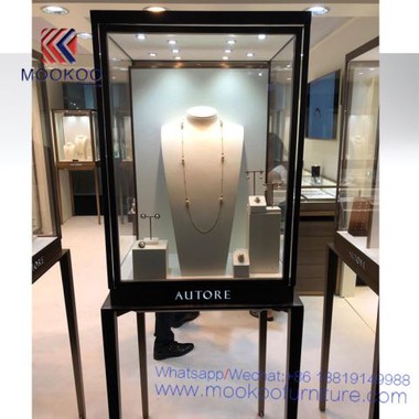 Garās rotaslietas armoire